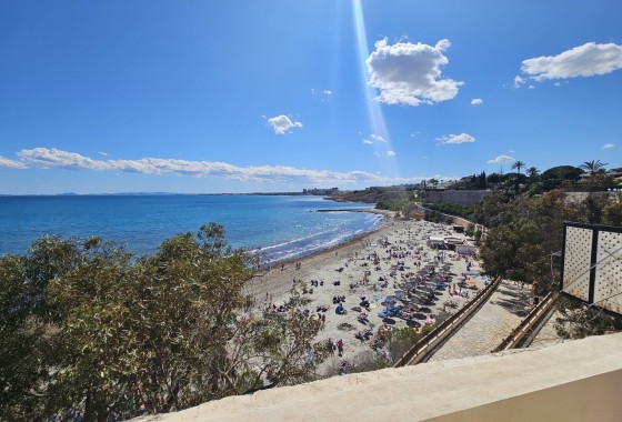Venta - Chalet Independiente -
Cabo Roig - Costa Blanca