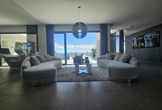 Venta - Chalet Independiente -
Cabo Roig - Costa Blanca