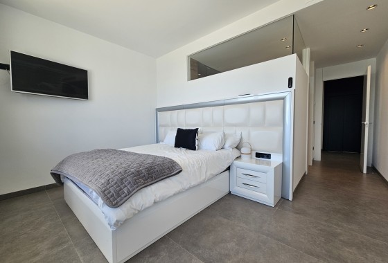 Venta - Chalet Independiente -
Cabo Roig - Costa Blanca