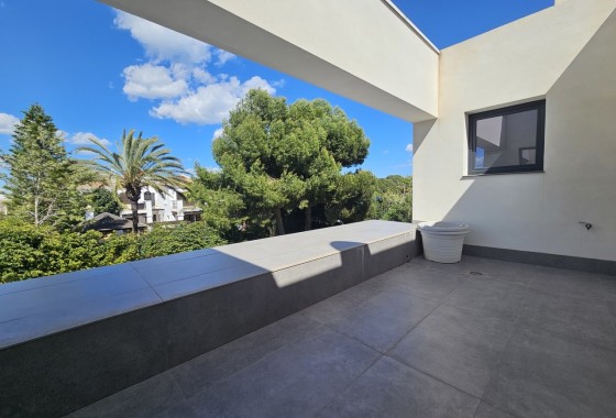 Venta - Chalet Independiente -
Cabo Roig - Costa Blanca