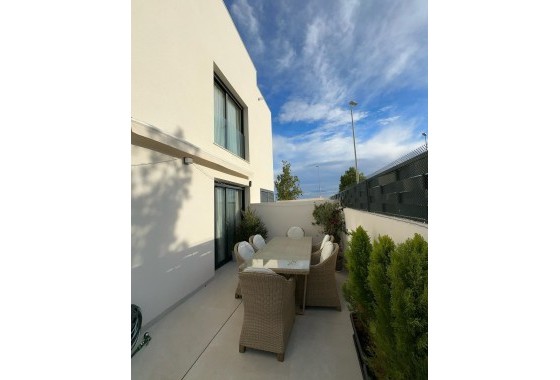 Resale - Detached Villa -
Benijofar