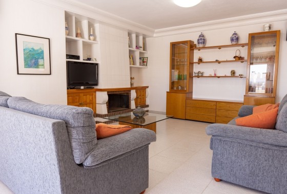 Sprzedaż - Apartament / Mieszkanie -
Torrevieja - Playa del Cura