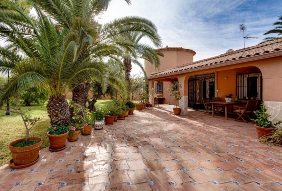Herverkoop - Vrijstaande Villa -
Torrevieja - San Luis