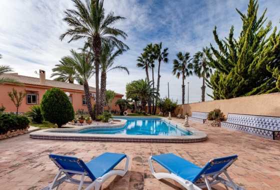Herverkoop - Vrijstaande Villa -
Torrevieja - San Luis