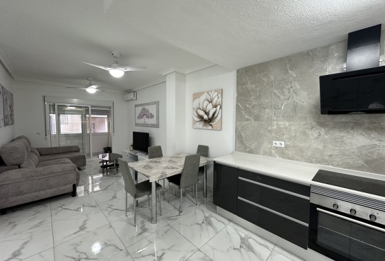 Venta - Apartamento / Piso -
Torrevieja - Costa Blanca