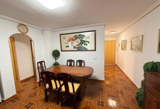 Sprzedaż - Apartament / Mieszkanie -
Orihuela Costa - Punta Prima