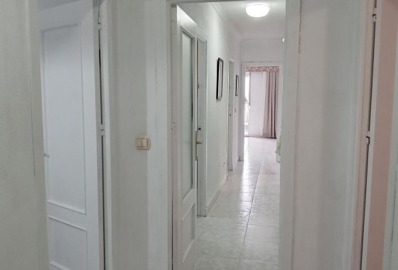 Herverkoop - Appartement / Flat -
Torrevieja - PLAYA LOS LOCOS