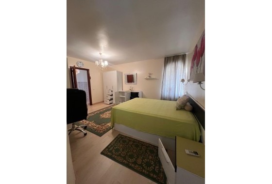 Herverkoop - Vrijstaande Villa -
La Manga del Mar Menor - VENEZIOLA