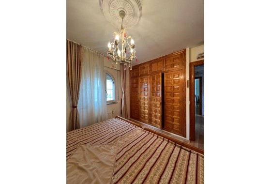 Herverkoop - Vrijstaande Villa -
La Manga del Mar Menor - Km 17