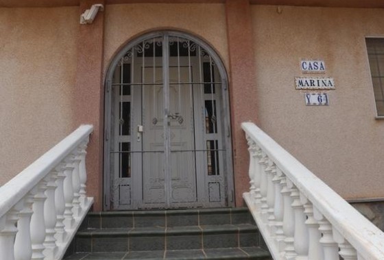 Herverkoop - Vrijstaande Villa -
La Manga del Mar Menor - Km 17