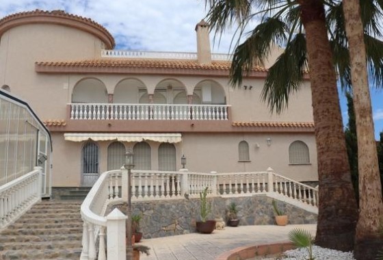 Herverkoop - Vrijstaande Villa -
La Manga del Mar Menor - Km 17