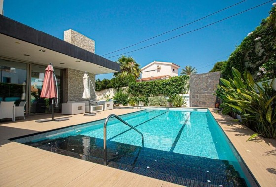 Herverkoop - Vrijstaande Villa -
Alfaz del Pi - Albir
