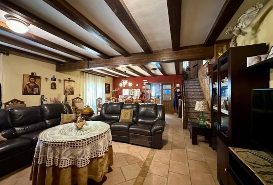 Venta - Chalet Independiente -
Yecla - Inland