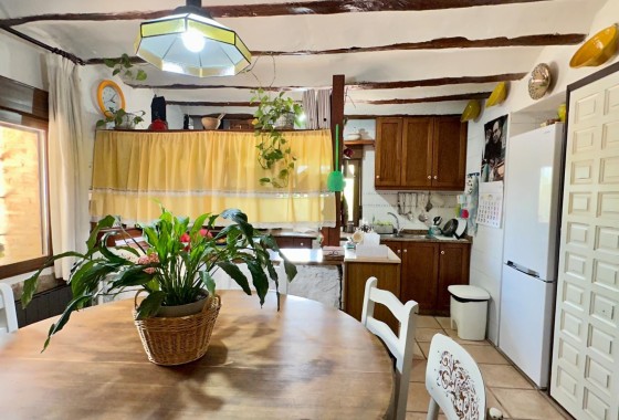 Venta - Chalet Independiente -
Yecla - Inland