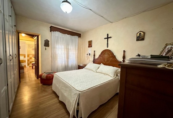 Venta - Chalet Independiente -
Yecla - Inland