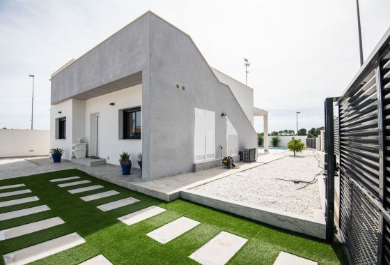 Venta - Chalet Independiente -
Pinar de Campoverde - LOS ROMEROS