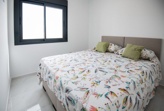 Venta - Chalet Independiente -
Pinar de Campoverde - LOS ROMEROS