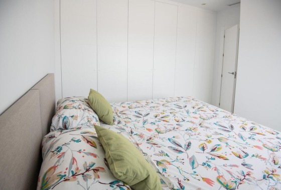 Venta - Chalet Independiente -
Pinar de Campoverde - LOS ROMEROS