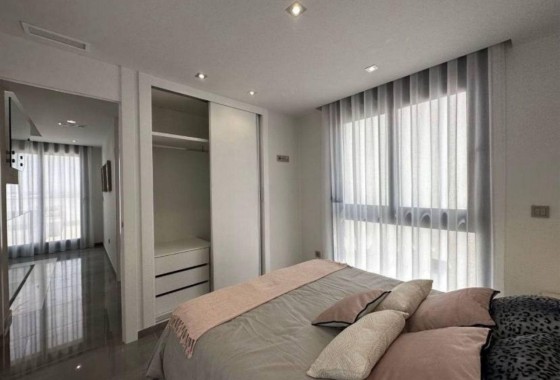 Herverkoop - Vrijstaande Villa -
Torrevieja - Los Balcones