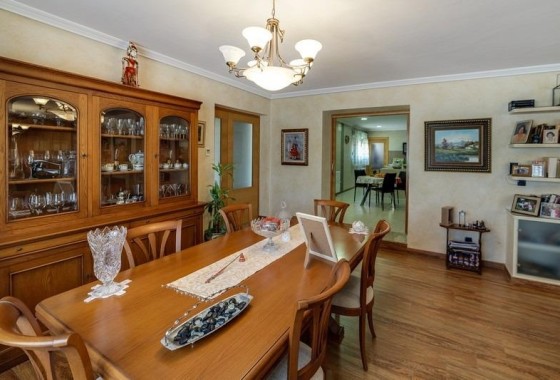 Herverkoop - Vrijstaande Villa -
Los Montesinos - Montesinos  Los
