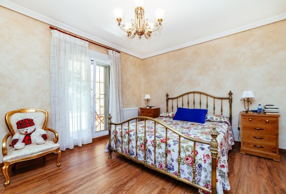 Herverkoop - Vrijstaande Villa -
Los Montesinos - Montesinos  Los