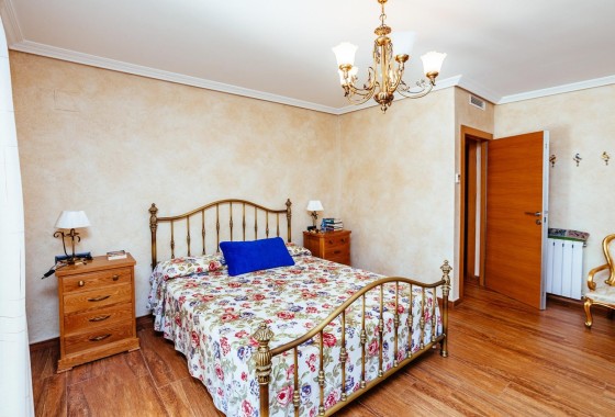 Herverkoop - Vrijstaande Villa -
Los Montesinos - Montesinos  Los