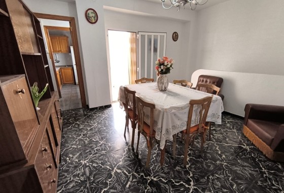 Sale - Town house -
Yecla - Inland