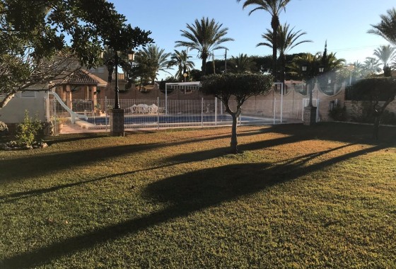 Venta - Chalet Independiente -
Orihuela Costa - Cabo Roig