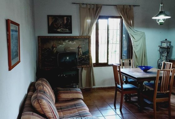 Herverkoop - Vrijstaande Villa -
Orihuela Costa - Punta Prima