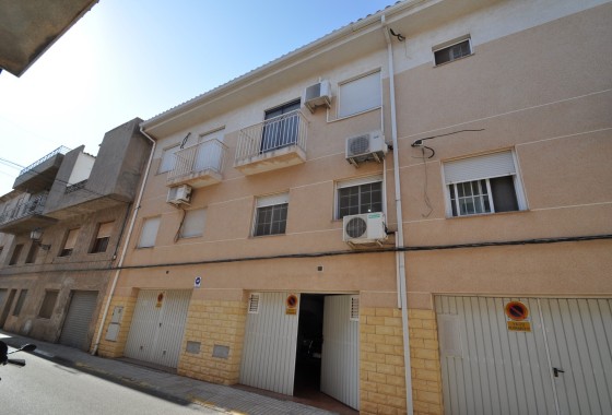Revente - Maison de ville -
Pinoso - Inland