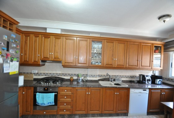 Revente - Maison de ville -
Pinoso - Inland