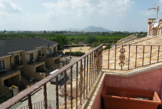 Herverkoop - Stadswoning -
Daya Nueva - Costa Blanca