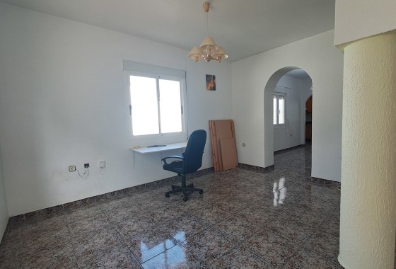 Sprzedaż - Willa wolnostojąca -
Villamartín - Costa Blanca