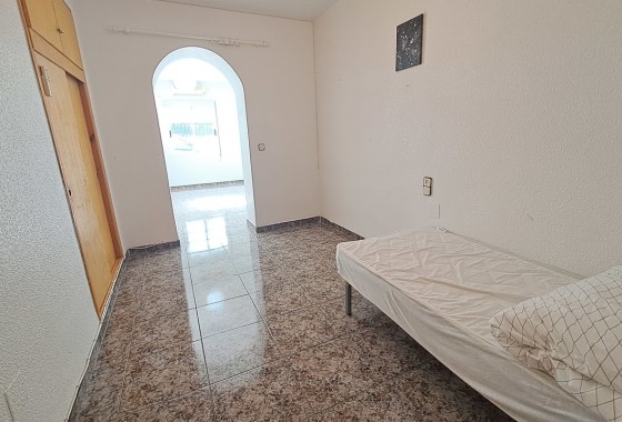 Sprzedaż - Willa wolnostojąca -
Villamartín - Costa Blanca