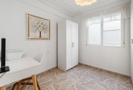 Herverkoop - Appartement / Flat -
Torrevieja - Playa del Cura
