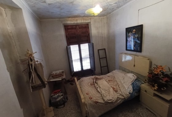 Revente - Maison de ville -
Pinoso - Inland