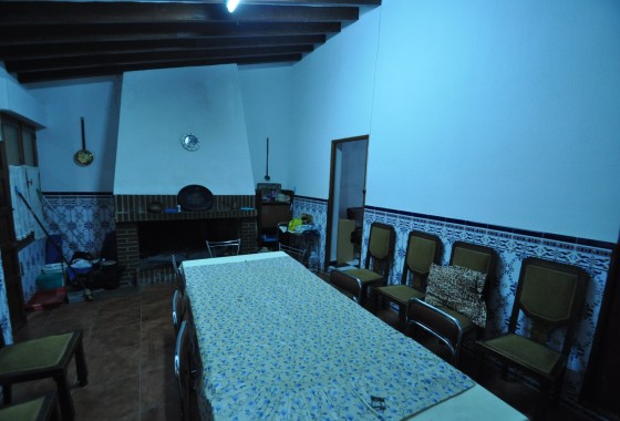 Venta - Casa de pueblo -
Pinoso - Inland