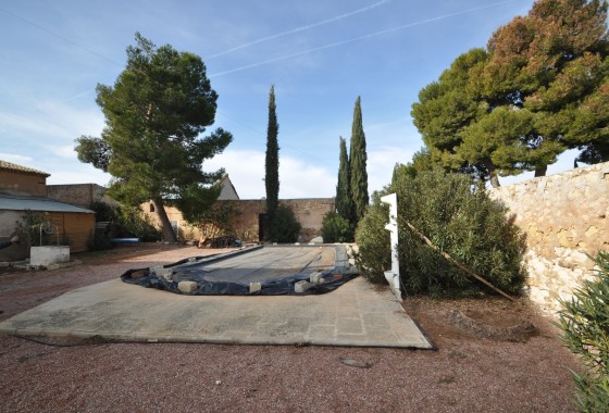 Venta - Casa de pueblo -
Pinoso - Inland