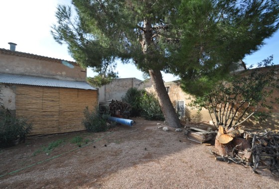 Venta - Casa de pueblo -
Pinoso - Inland