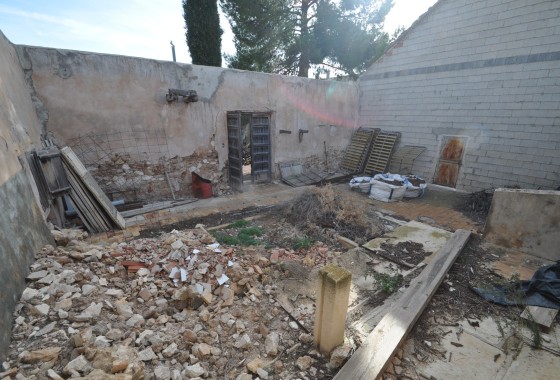 Venta - Casa de pueblo -
Pinoso - Inland