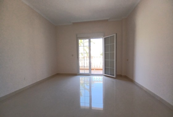 Venta - Chalet Independiente -
Cabo Roig - Costa Blanca