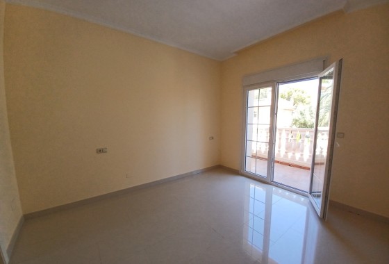 Venta - Chalet Independiente -
Cabo Roig - Costa Blanca
