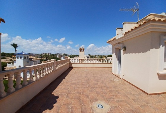 Venta - Chalet Independiente -
Cabo Roig - Costa Blanca
