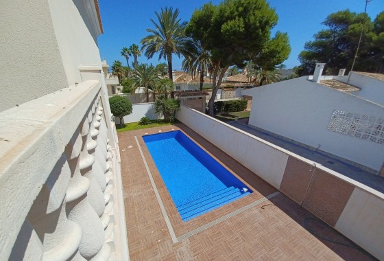 Venta - Chalet Independiente -
Cabo Roig - Costa Blanca