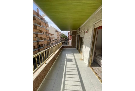 Herverkoop - Appartement / Flat -
Torrevieja - Center