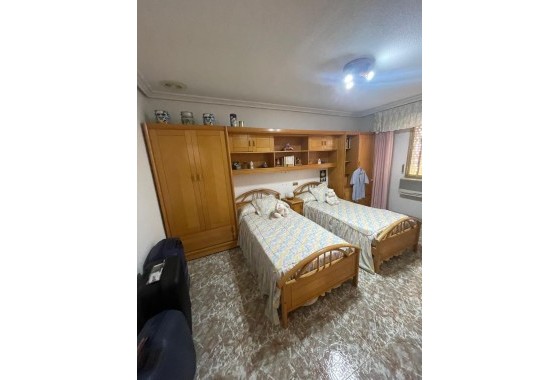 Herverkoop - Appartement / Flat -
Torrevieja - Center