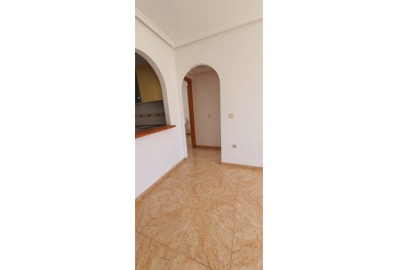 Venta - Apartamento / Piso -
Torrevieja - Center