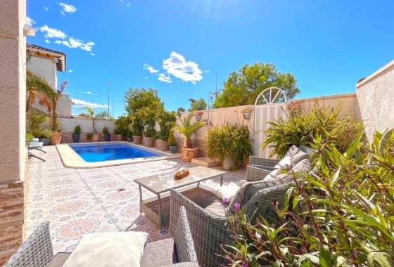 Herverkoop - Vrijstaande Villa -
La Zenia - Costa Blanca