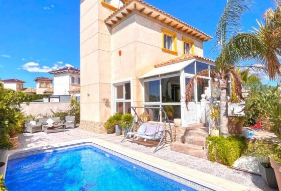 Herverkoop - Vrijstaande Villa -
La Zenia - Costa Blanca