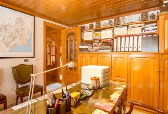 Resale - Stadthaus -
Jumilla - Inland
